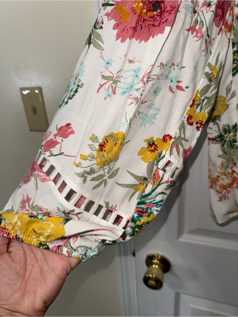 Floral Crochet-Yoke Peasant Blouse by Ciebon - Picture 3 of 8